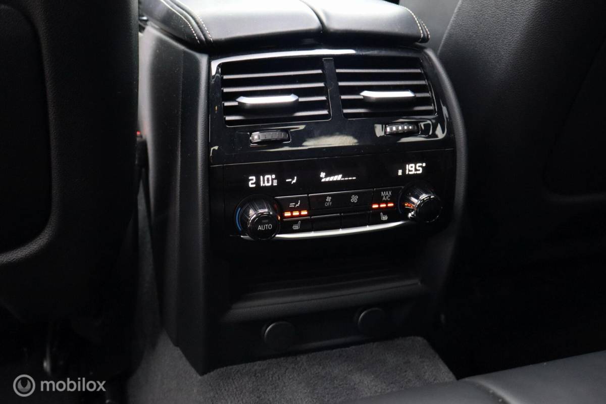 BMW 5 Serie BMW M550i xDrive High Ex 544pk | pano | CoPilot | nappaleer