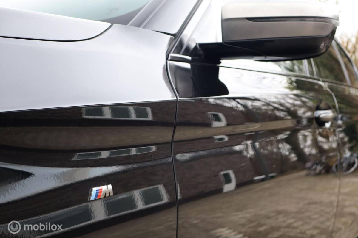 BMW 5 Serie BMW M550i xDrive High Ex 544pk | pano | CoPilot | nappaleer