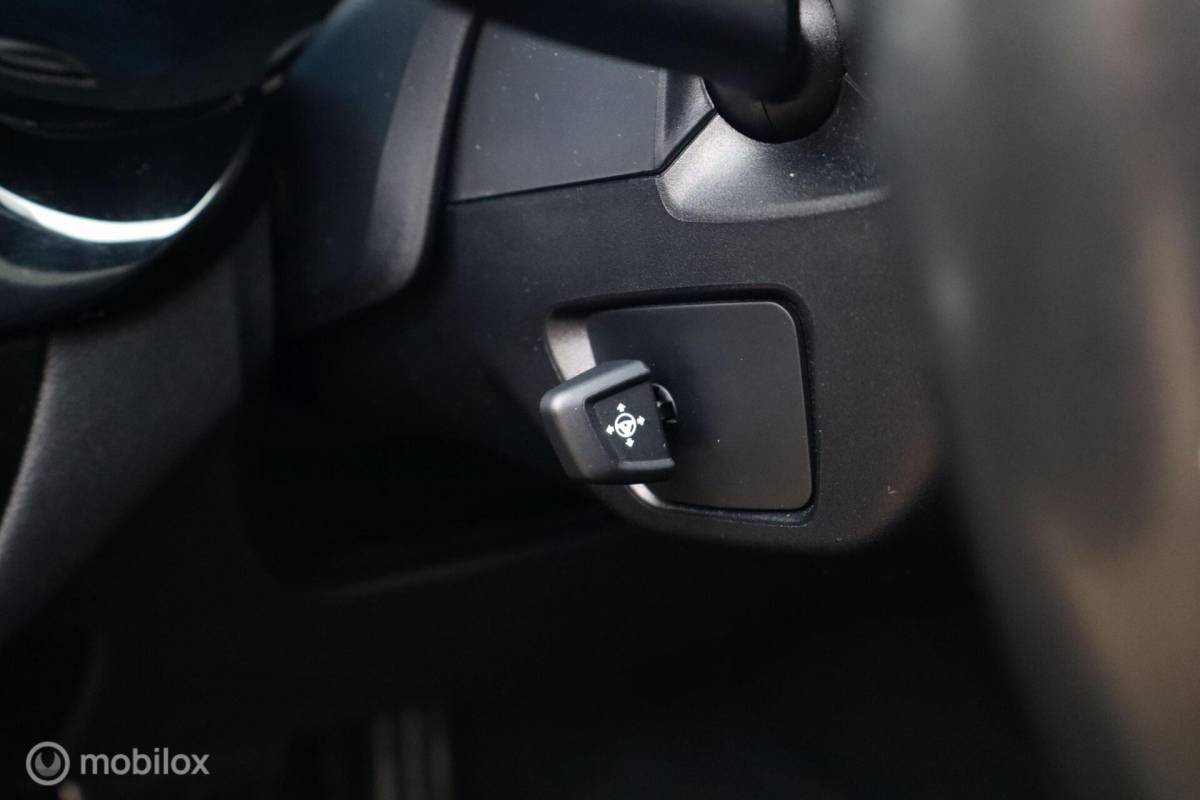 BMW 5 Serie BMW M550i xDrive High Ex 544pk | pano | CoPilot | nappaleer