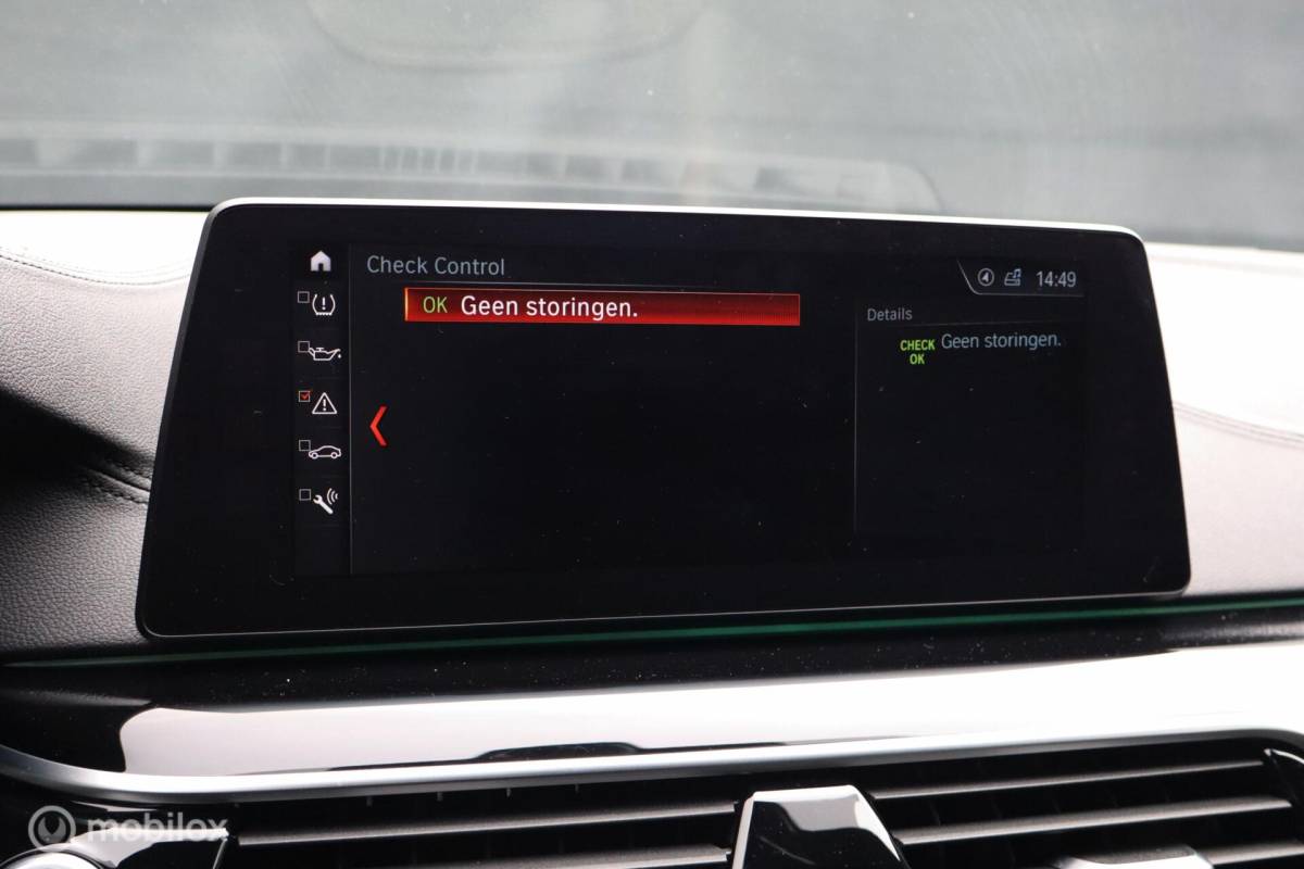BMW 5 Serie BMW M550i xDrive High Ex 544pk | pano | CoPilot | nappaleer