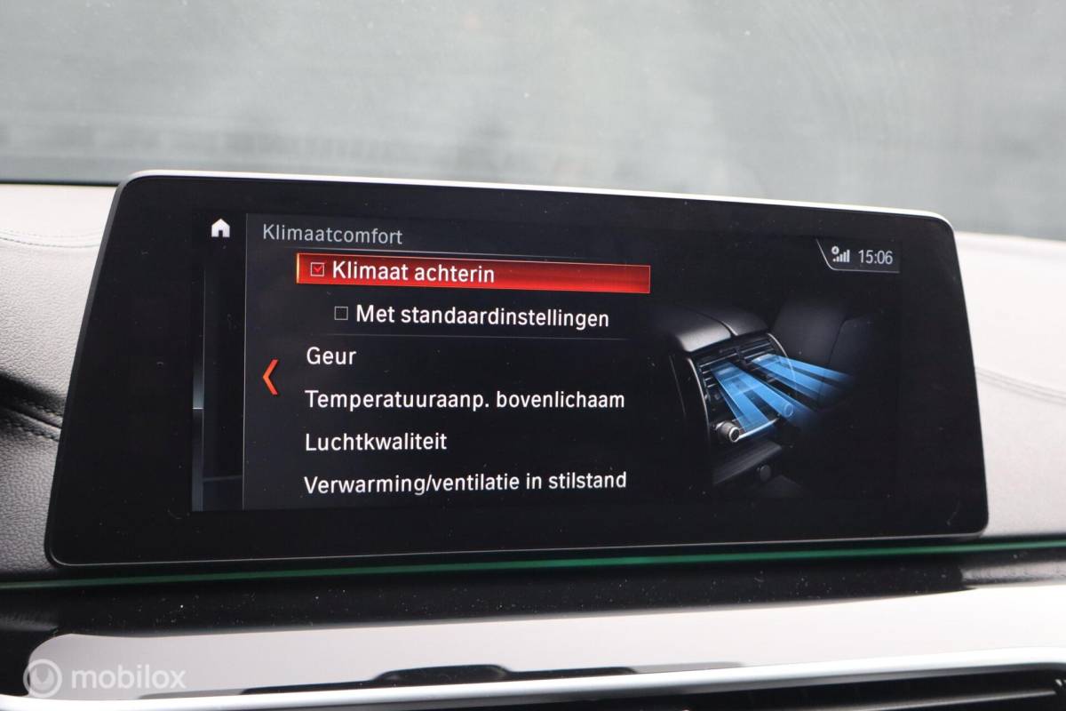 BMW 5 Serie BMW M550i xDrive High Ex 544pk | pano | CoPilot | nappaleer