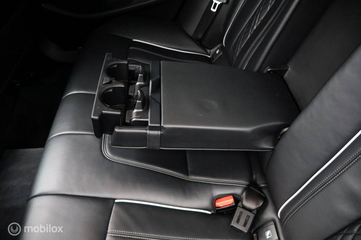 BMW 5 Serie BMW M550i xDrive High Ex 544pk | pano | CoPilot | nappaleer