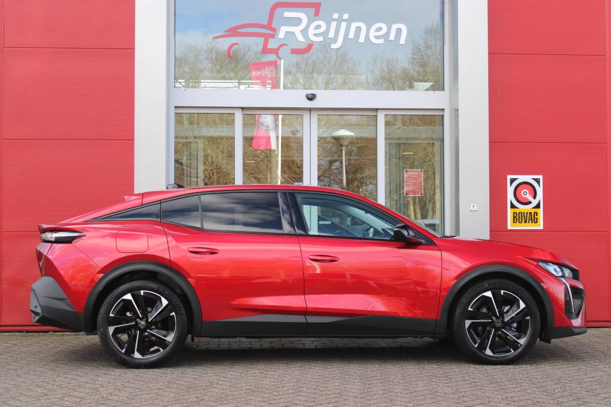 Peugeot 408 Peugeot 408 1.2 Hybrid 145PK ALLURE | ACHTERUITRIJ CAMERA | KEYLESS ENTRY/START | DRAADLOOS APPLE CARPLAY/ANDROID AUTO | DRAADLOOS TELEFOONLADEN | DAB+ RADIO | NAVIGATIE | ADAPTIVE CRUISE CONTROL | 19″ LICHTMETALEN VELGEN | PARKEERSENSOREN ACHTER |