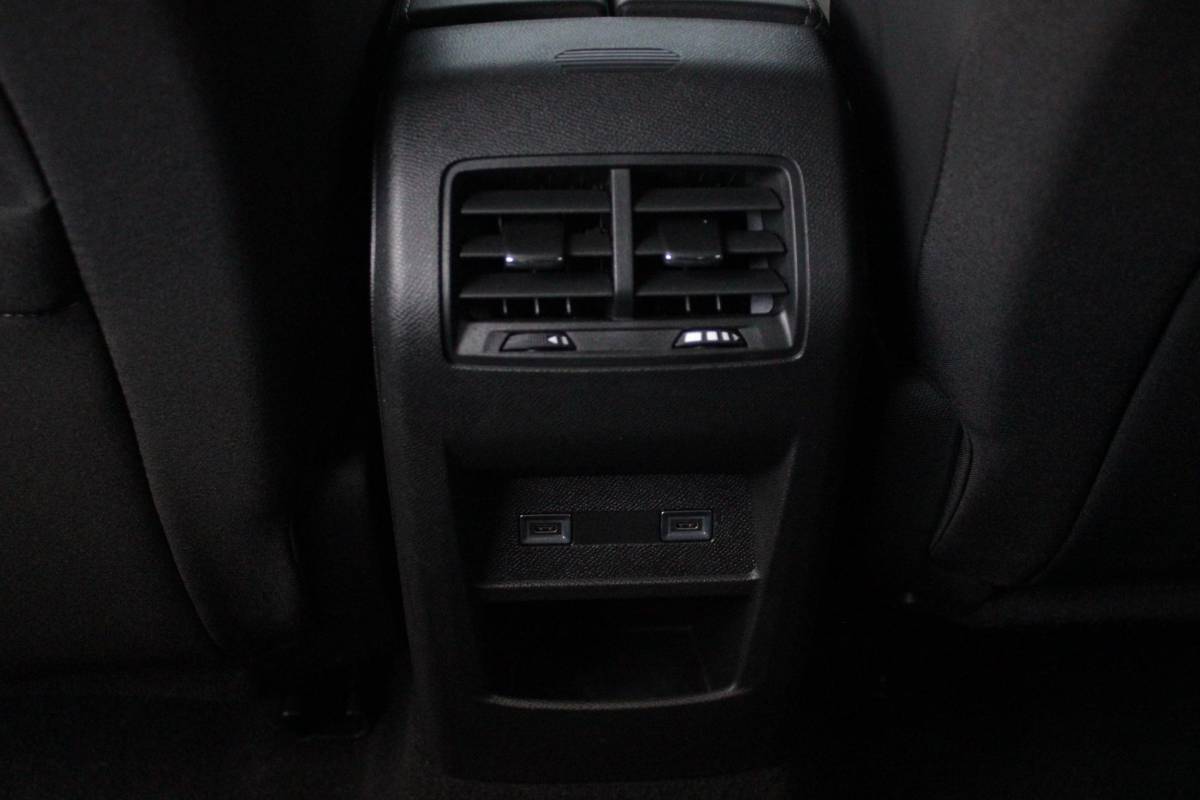 Peugeot 408 Peugeot 408 1.2 Hybrid 145PK ALLURE | ACHTERUITRIJ CAMERA | KEYLESS ENTRY/START | DRAADLOOS APPLE CARPLAY/ANDROID AUTO | DRAADLOOS TELEFOONLADEN | DAB+ RADIO | NAVIGATIE | ADAPTIVE CRUISE CONTROL | 19″ LICHTMETALEN VELGEN | PARKEERSENSOREN ACHTER |
