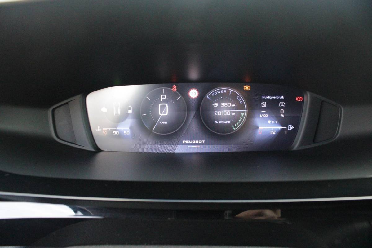 Peugeot 408 Peugeot 408 1.2 Hybrid 145PK ALLURE | ACHTERUITRIJ CAMERA | KEYLESS ENTRY/START | DRAADLOOS APPLE CARPLAY/ANDROID AUTO | DRAADLOOS TELEFOONLADEN | DAB+ RADIO | NAVIGATIE | ADAPTIVE CRUISE CONTROL | 19″ LICHTMETALEN VELGEN | PARKEERSENSOREN ACHTER |