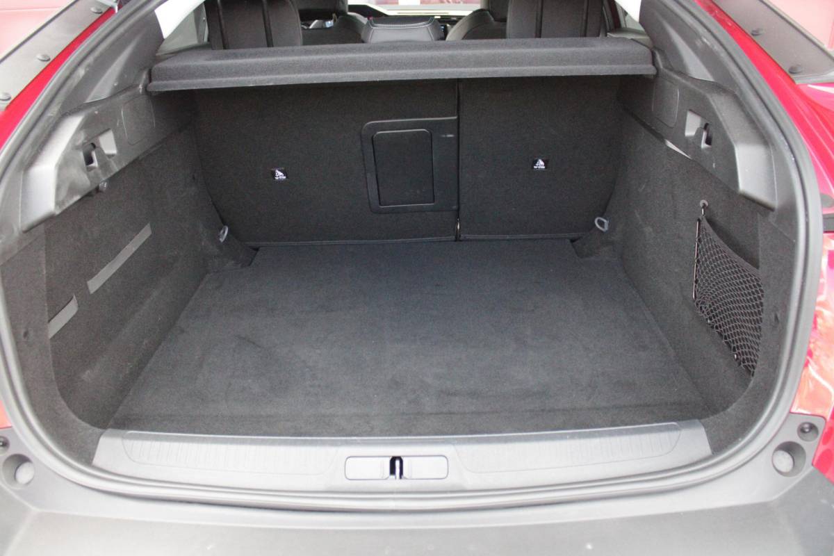 Peugeot 408 Peugeot 408 1.2 Hybrid 145PK ALLURE | ACHTERUITRIJ CAMERA | KEYLESS ENTRY/START | DRAADLOOS APPLE CARPLAY/ANDROID AUTO | DRAADLOOS TELEFOONLADEN | DAB+ RADIO | NAVIGATIE | ADAPTIVE CRUISE CONTROL | 19″ LICHTMETALEN VELGEN | PARKEERSENSOREN ACHTER |