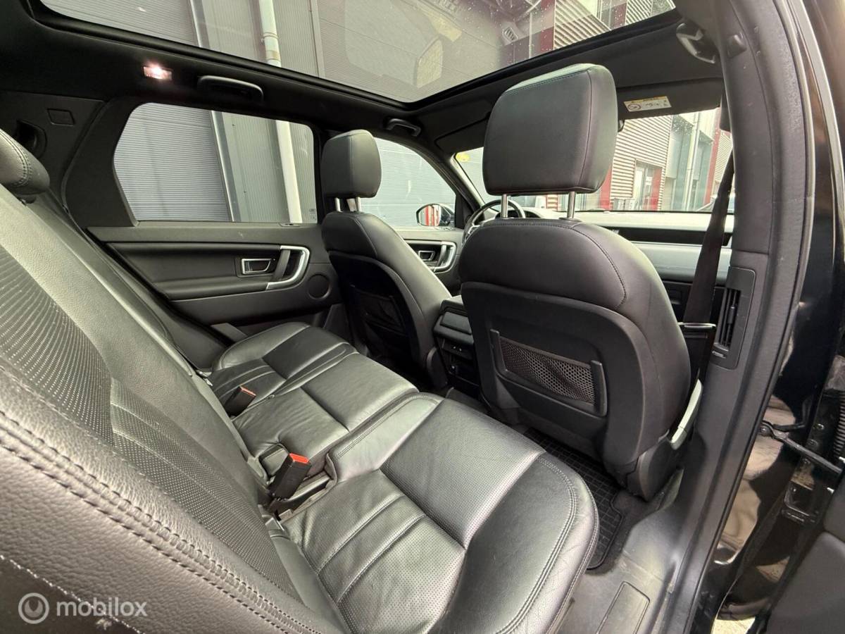 Land Rover Discovery Sport Land Rover Discovery Sport 2.0 TD4 Luxury Pano.dak/Trekhaak/LED