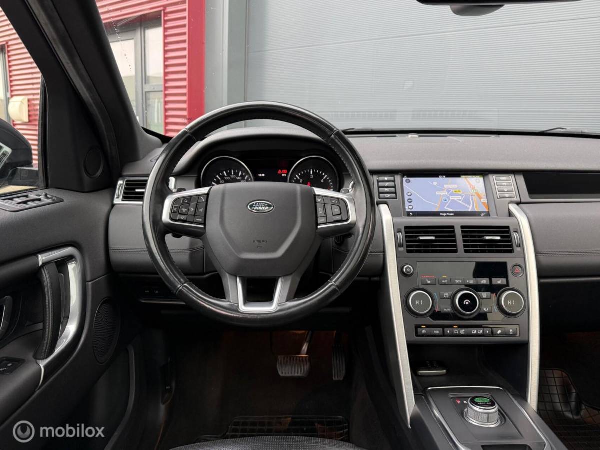 Land Rover Discovery Sport Land Rover Discovery Sport 2.0 TD4 Luxury Pano.dak/Trekhaak/LED