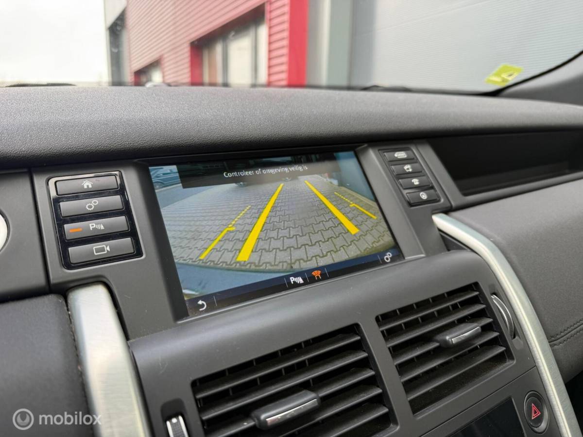 Land Rover Discovery Sport Land Rover Discovery Sport 2.0 TD4 Luxury Pano.dak/Trekhaak/LED