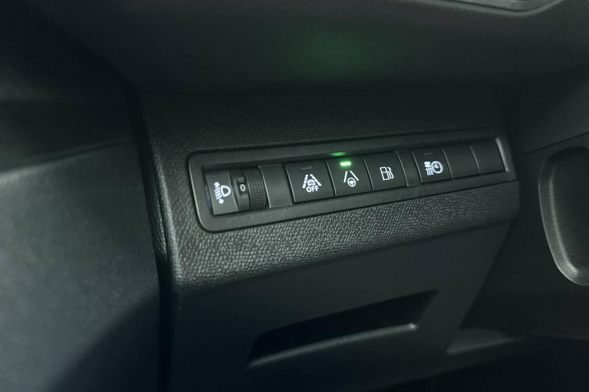 Peugeot 3008 Peugeot 3008 1.6 HYbrid 180 Allure Pack Business | 19 inch | Automaat | Navigatie | Camera | Climate control | Parkeersensoren