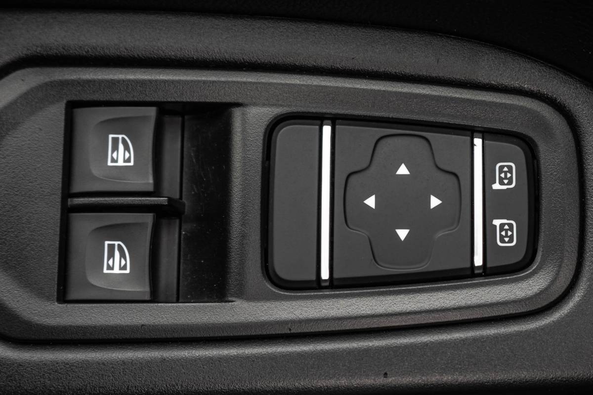 Renault Trafic Renault Trafic **Blue dCi 150PK | L2H1 | 9-Zits | LED | Camera | Navi | Zijschuifdeur R+L | Cruise | Airco | PDC**