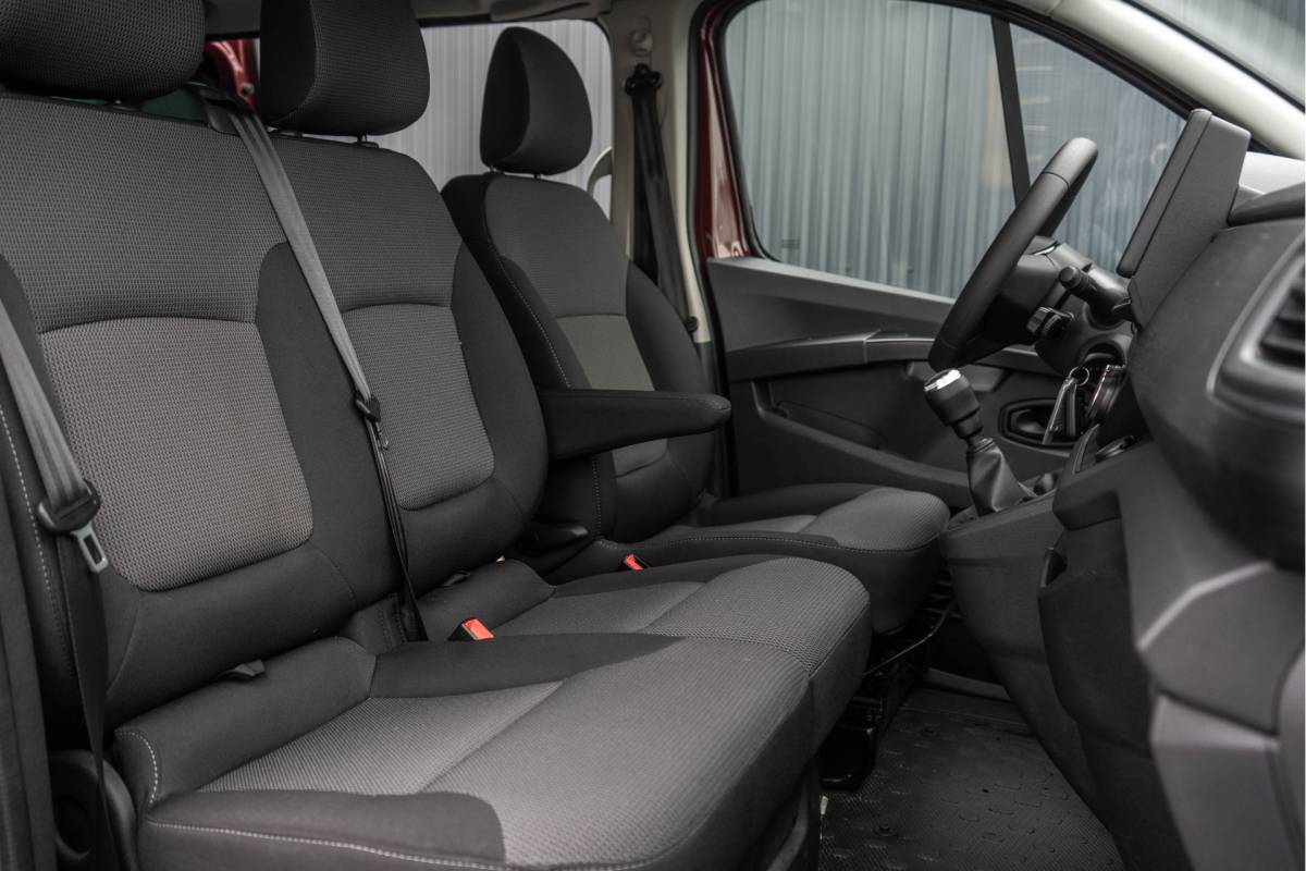 Renault Trafic Renault Trafic **Blue dCi 150PK | L2H1 | 9-Zits | Incl. BTW/BPM | LED   LED | Camera | Navi | Zijschuifdeur R+L | Cruise | Airco | PDC**
