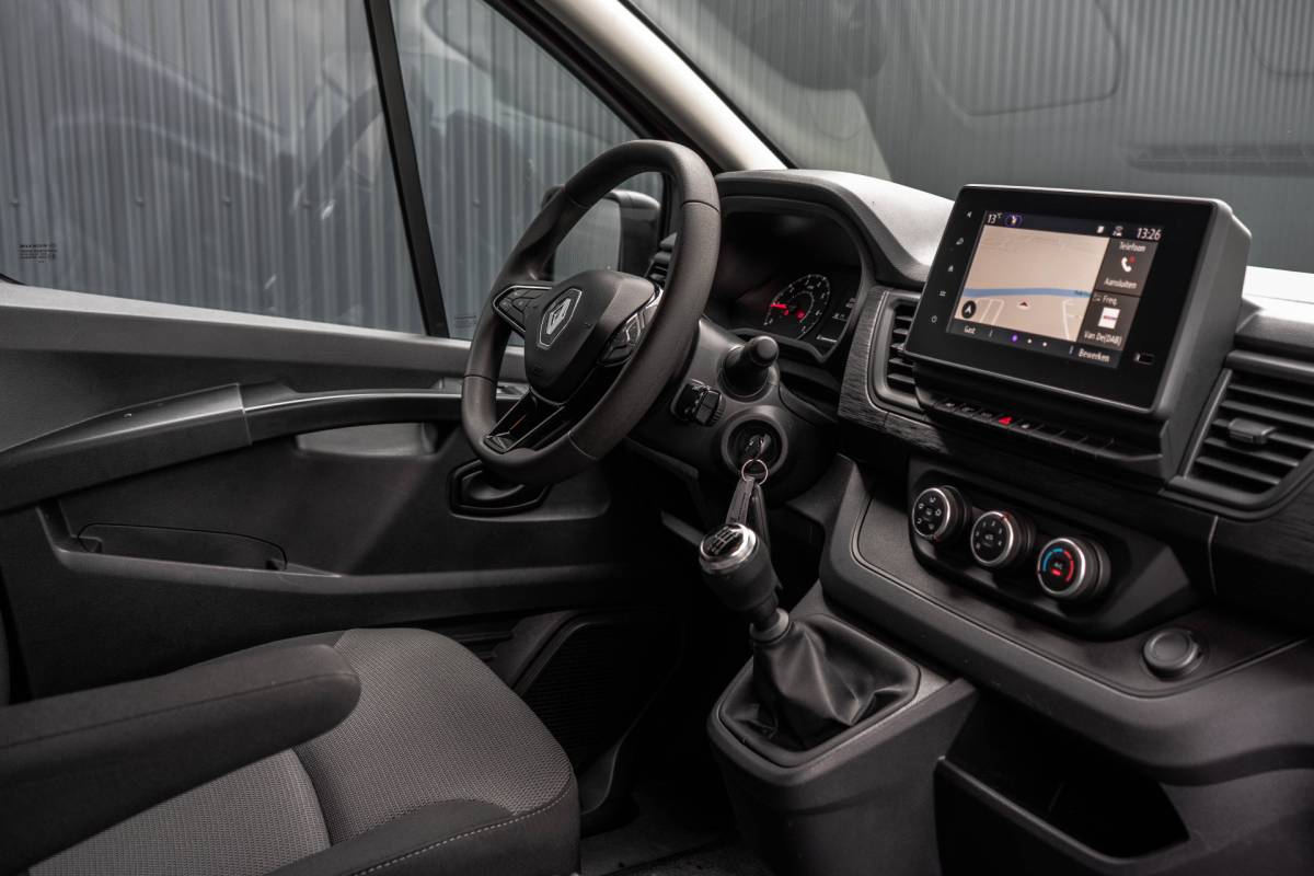 Renault Trafic Renault Trafic **Blue dCi 150PK | L2H1 | 9-Zits | Incl. BTW/BPM | LED   LED | Camera | Navi | Zijschuifdeur R+L | Cruise | Airco | PDC**