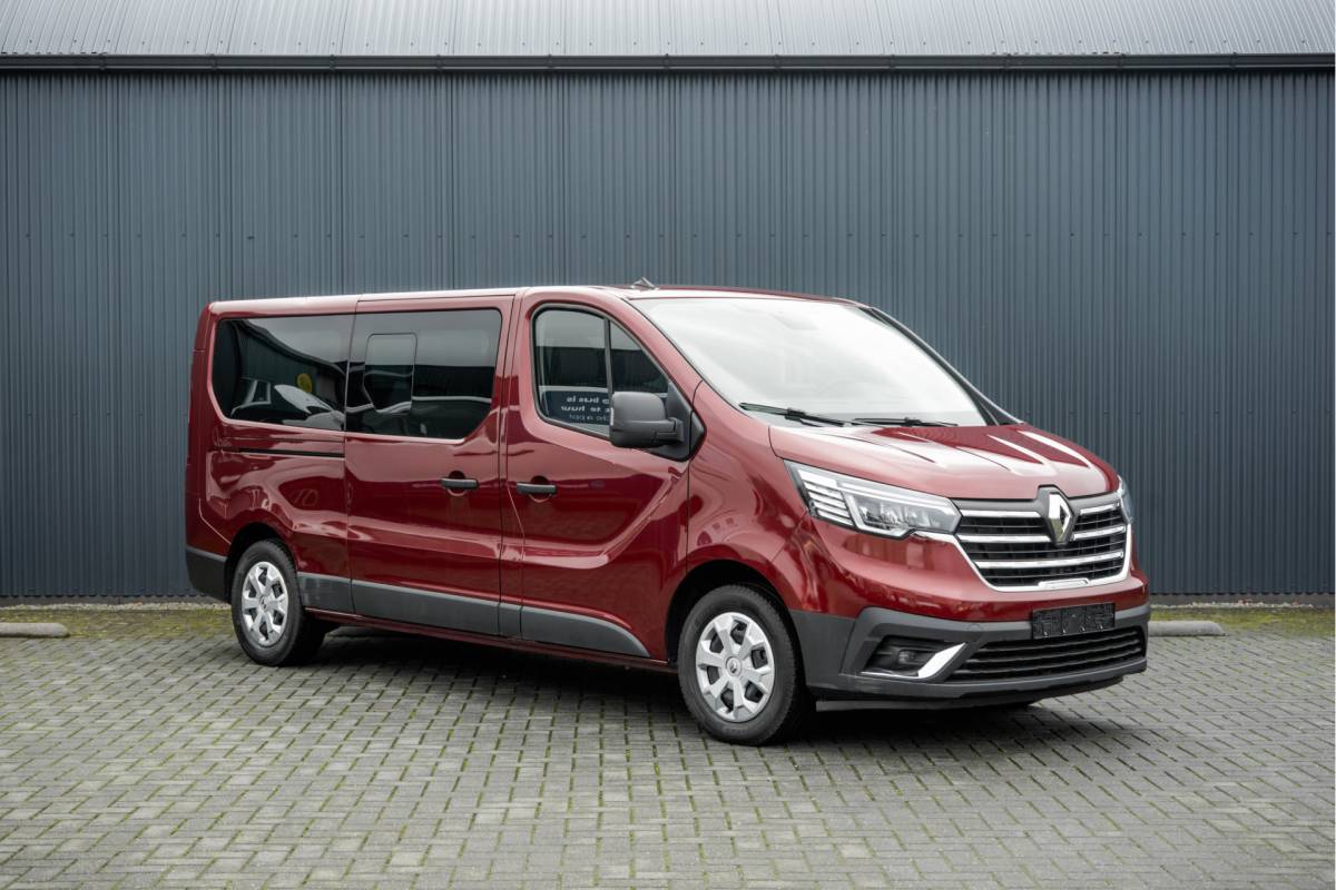 Renault Trafic Renault Trafic **Blue dCi 150PK | L2H1 | 9-Zits | Incl. BTW/BPM | LED   LED | Camera | Navi | Zijschuifdeur R+L | Cruise | Airco | PDC**