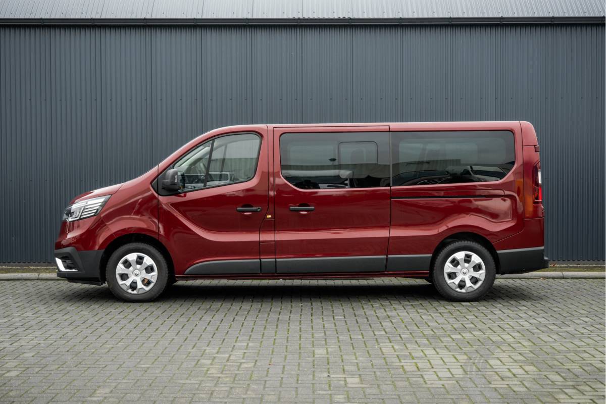 Renault Trafic Renault Trafic **Blue dCi 150PK | L2H1 | 9-Zits | Incl. BTW/BPM | LED   LED | Camera | Navi | Zijschuifdeur R+L | Cruise | Airco | PDC**