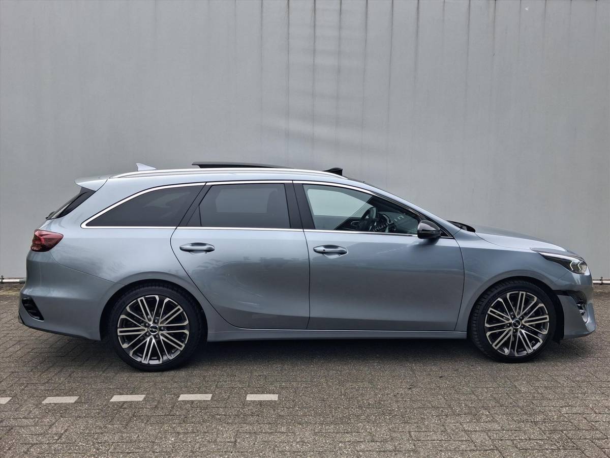 Kia Ceed Sportswagon KIA Ceed Sw 1.5 T-GDi GT-PlusLine |Navi |Camera |Schuifdak!