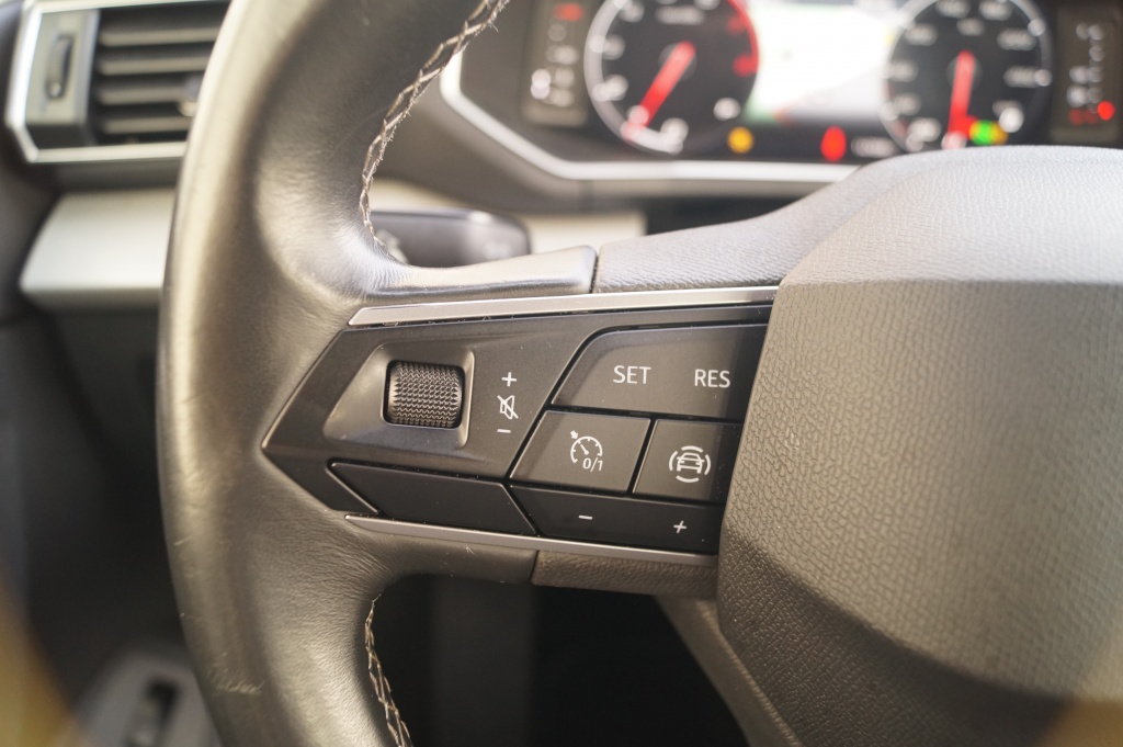 SEAT Tarraco Seat Tarraco 1.5 TSI 150pk DSG Style 7-persoons -NAVI-LED-PDC-ECC-