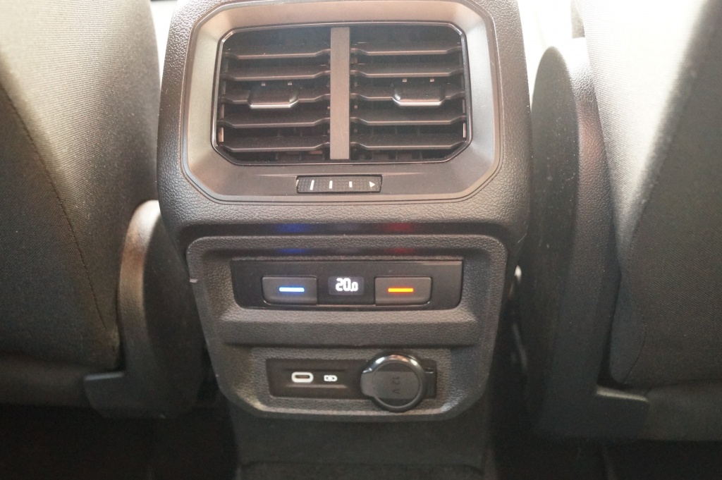 SEAT Tarraco Seat Tarraco 1.5 TSI 150pk DSG Style 7-persoons -NAVI-LED-PDC-ECC-