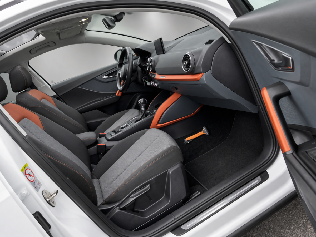 Audi Q2 Audi Q2 35 TFSI CoD Design Pro Line, Aut, Trekhaak, Stoelverw, Pdc, Schuifdak, Carplay, Navi, Geen import, Nap!