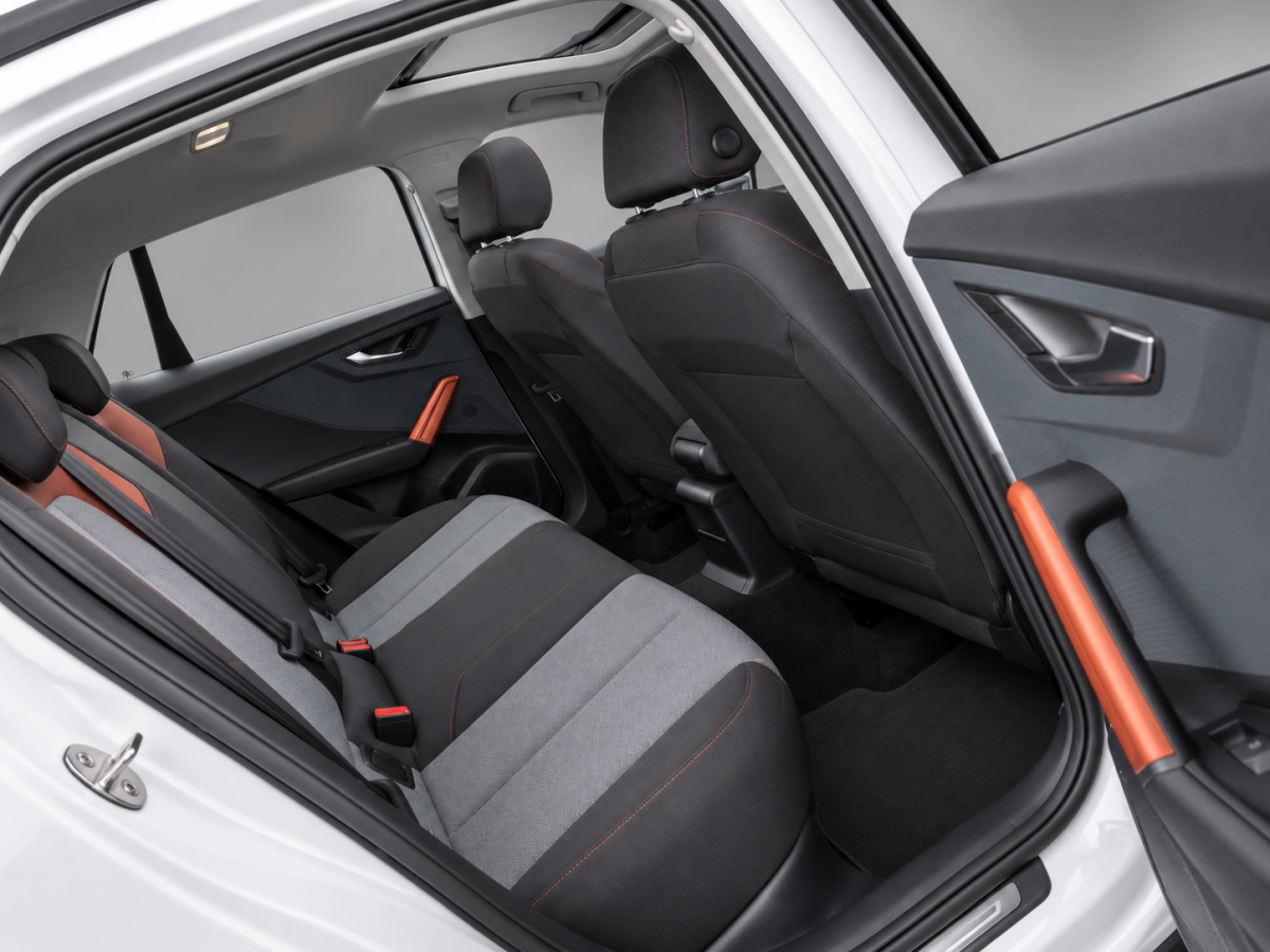 Audi Q2 Audi Q2 35 TFSI CoD Design Pro Line, Aut, Trekhaak, Stoelverw, Pdc, Schuifdak, Carplay, Navi, Geen import, Nap!