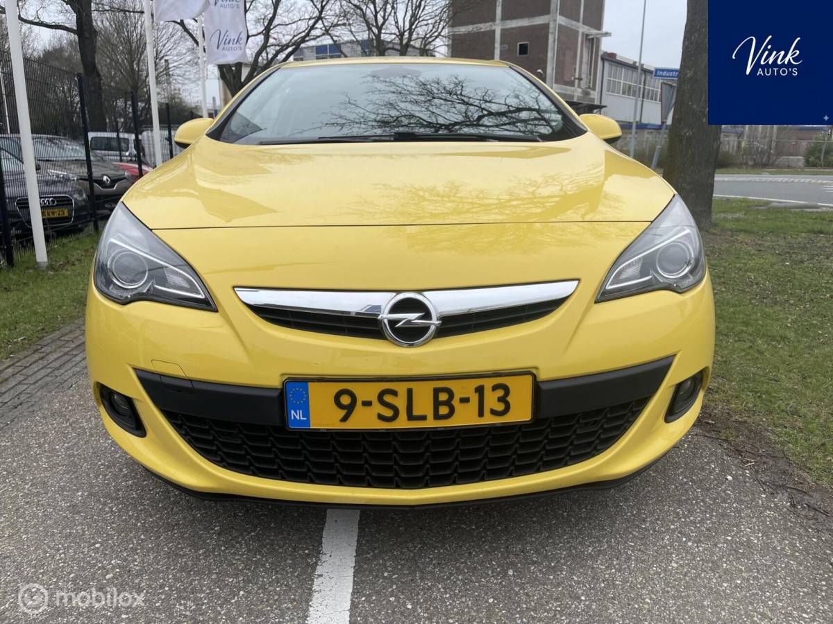 Opel Astra Opel Astra GTC 1.6 Turbo Design Edition | Leer | NAV
