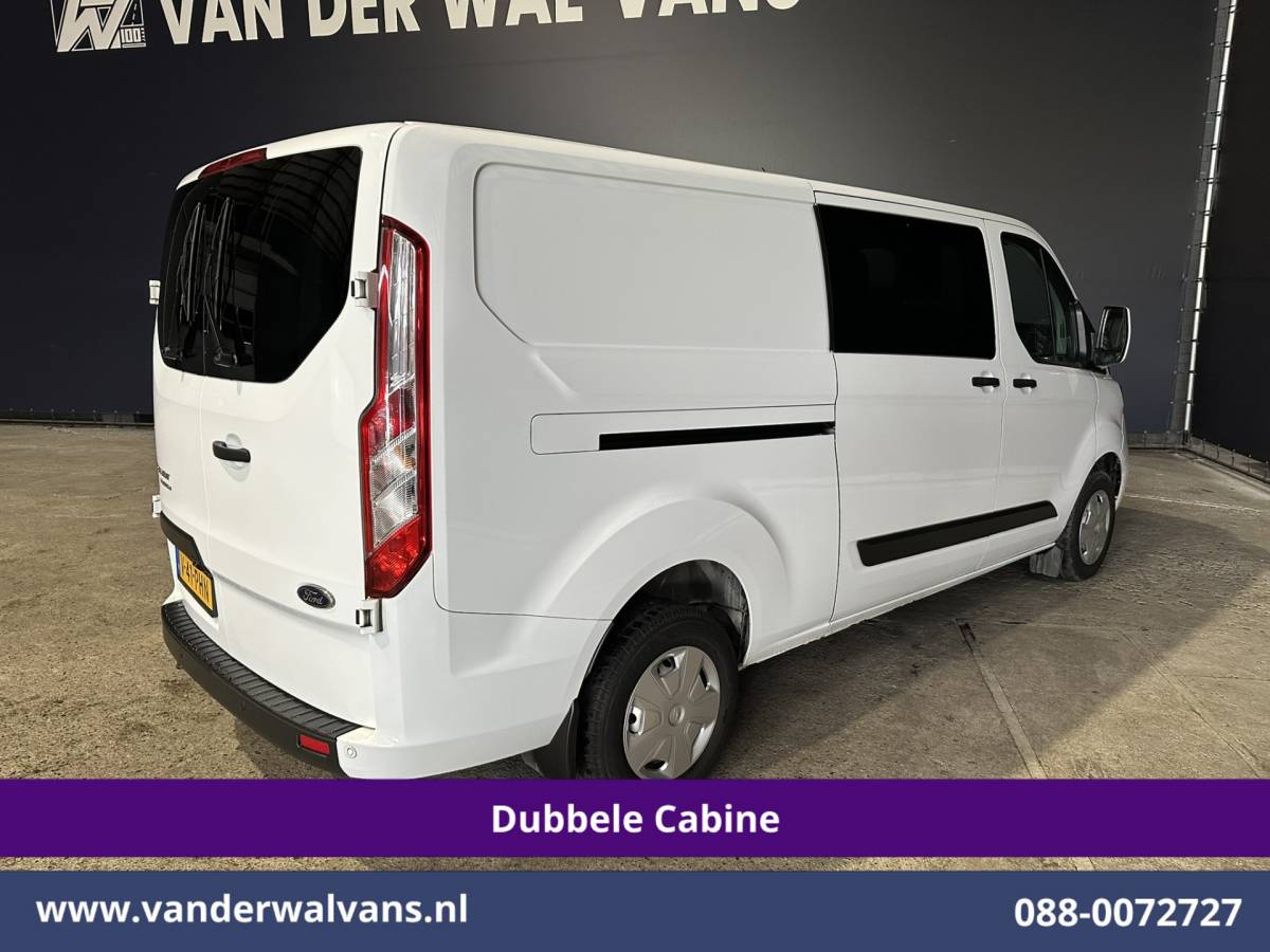 Ford Transit Custom Ford Transit Custom 2.0 TDCI 130pk L2H1 Dubbele Cabine Euro6 Airco | 6-Zits | Xenon | Camera | Navigatie | Apple Carplay | LED Android Auto, Cruisecontrol, Stoelverwarming, Verwarmde voorruit, Parkeersensoren