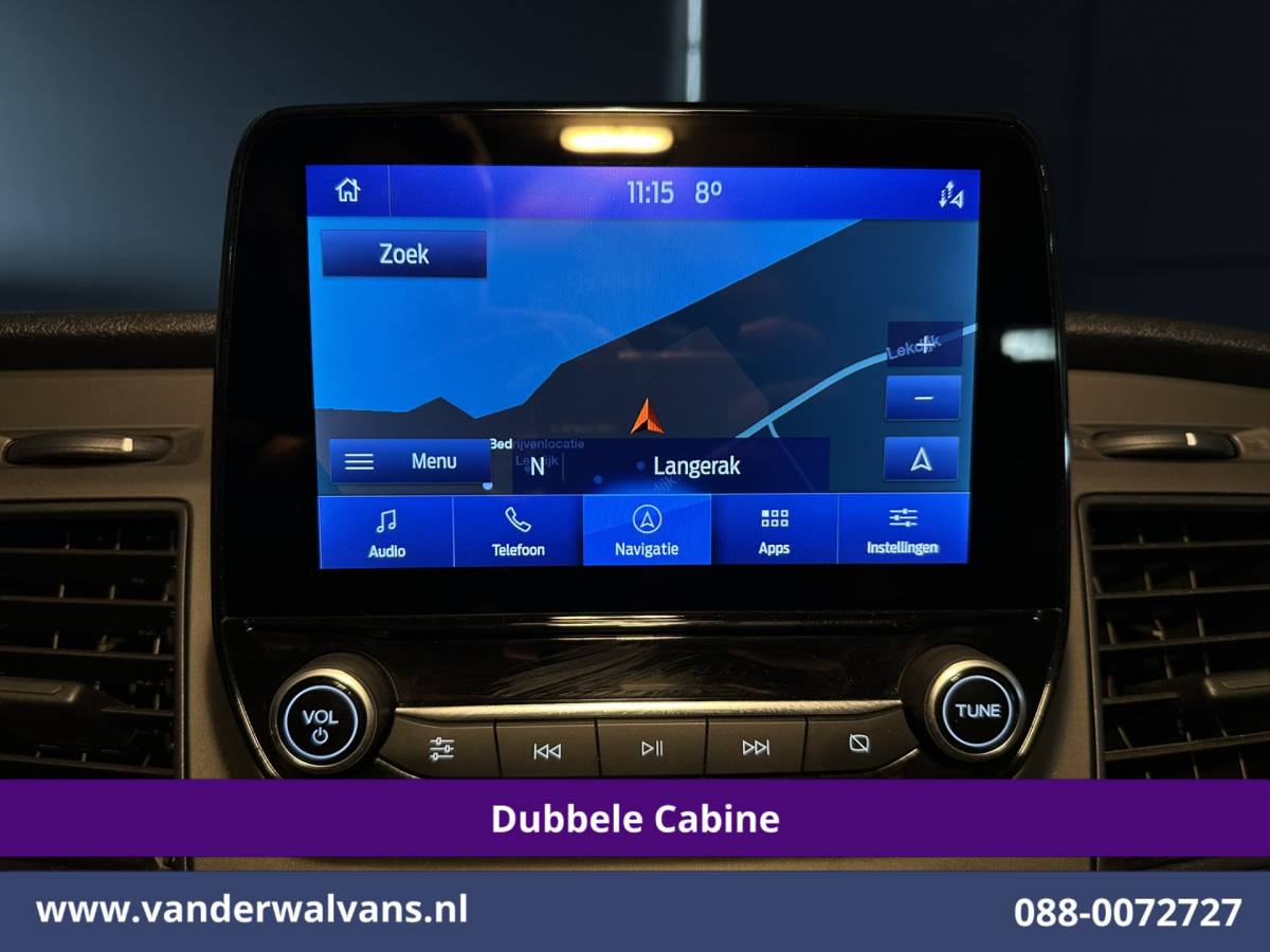 Ford Transit Custom Ford Transit Custom 2.0 TDCI 130pk L2H1 Dubbele Cabine Euro6 Airco | 6-Zits | Xenon | Camera | Navigatie | Apple Carplay | LED Android Auto, Cruisecontrol, Stoelverwarming, Verwarmde voorruit, Parkeersensoren