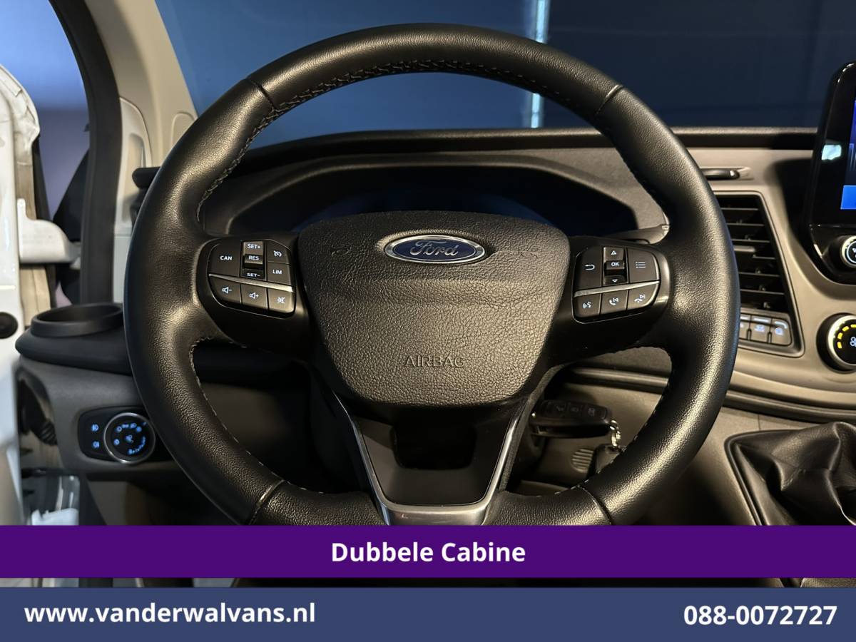 Ford Transit Custom Ford Transit Custom 2.0 TDCI 130pk L2H1 Dubbele Cabine Euro6 Airco | 6-Zits | Xenon | Camera | Navigatie | Apple Carplay | LED Android Auto, Cruisecontrol, Stoelverwarming, Verwarmde voorruit, Parkeersensoren