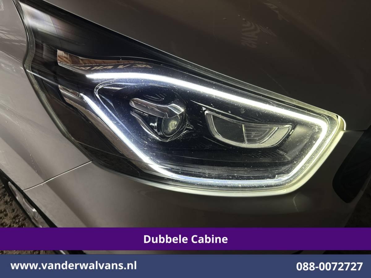 Ford Transit Custom Ford Transit Custom 2.0 TDCI 130pk L2H1 Dubbele Cabine Euro6 Airco | 6-Zits | Xenon | Camera | Navigatie | Apple Carplay | LED Android Auto, Cruisecontrol, Stoelverwarming, Verwarmde voorruit, Parkeersensoren
