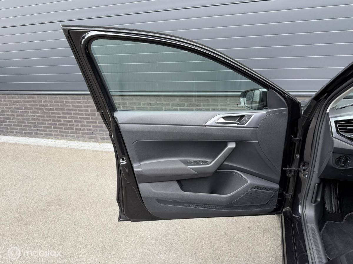 Volkswagen Polo Volkswagen Polo 1.0 TSI Style VOL! CLIMA*ADABCR*PDC*CARPLAY*IQLICHGTS*