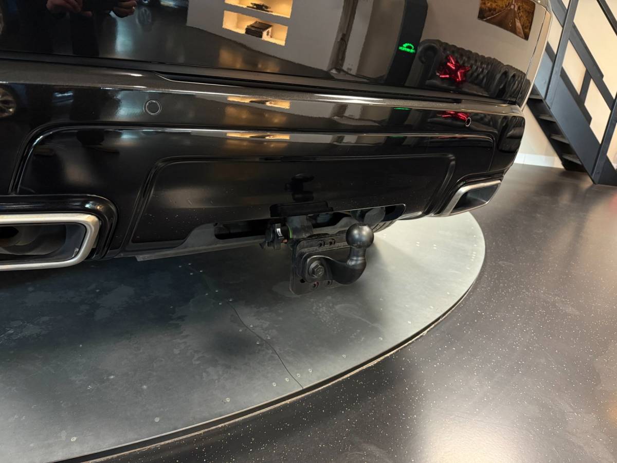 Land Rover Range Rover Sport Land Rover Range Rover Sport 2.0 P400e Dynamic *404PK!* Full-black|Carplay|Trekhaak|All-seasons
