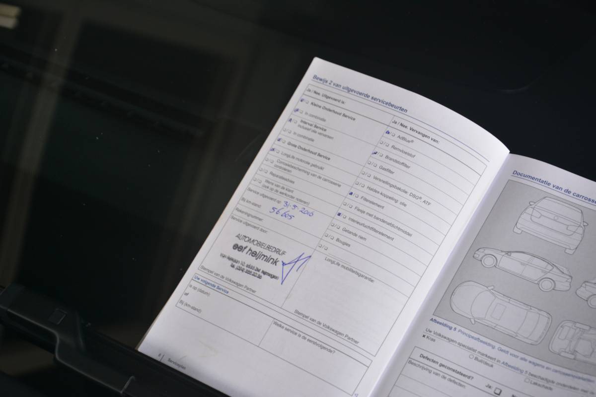 Volkswagen  Volkswagen Sharan 2.0 TDI Highline BlueMotion | Navigatie | Radio | Cruise | Elek Ramen | NL auto!! | VAN Grijs kenteken UNIEK!!!!