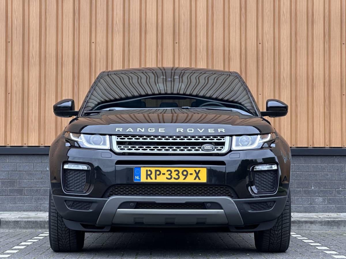 Land Rover Range Rover Evoque Land Rover Range Rover Evoque 2.0 Si4 Urban Series SE | Panoramadak | Cruise Control | Achteruitrijcamera | Parkeersensoren | Bluetooth | Elektrische Stoelen | Lane Assist | Keyless Go |