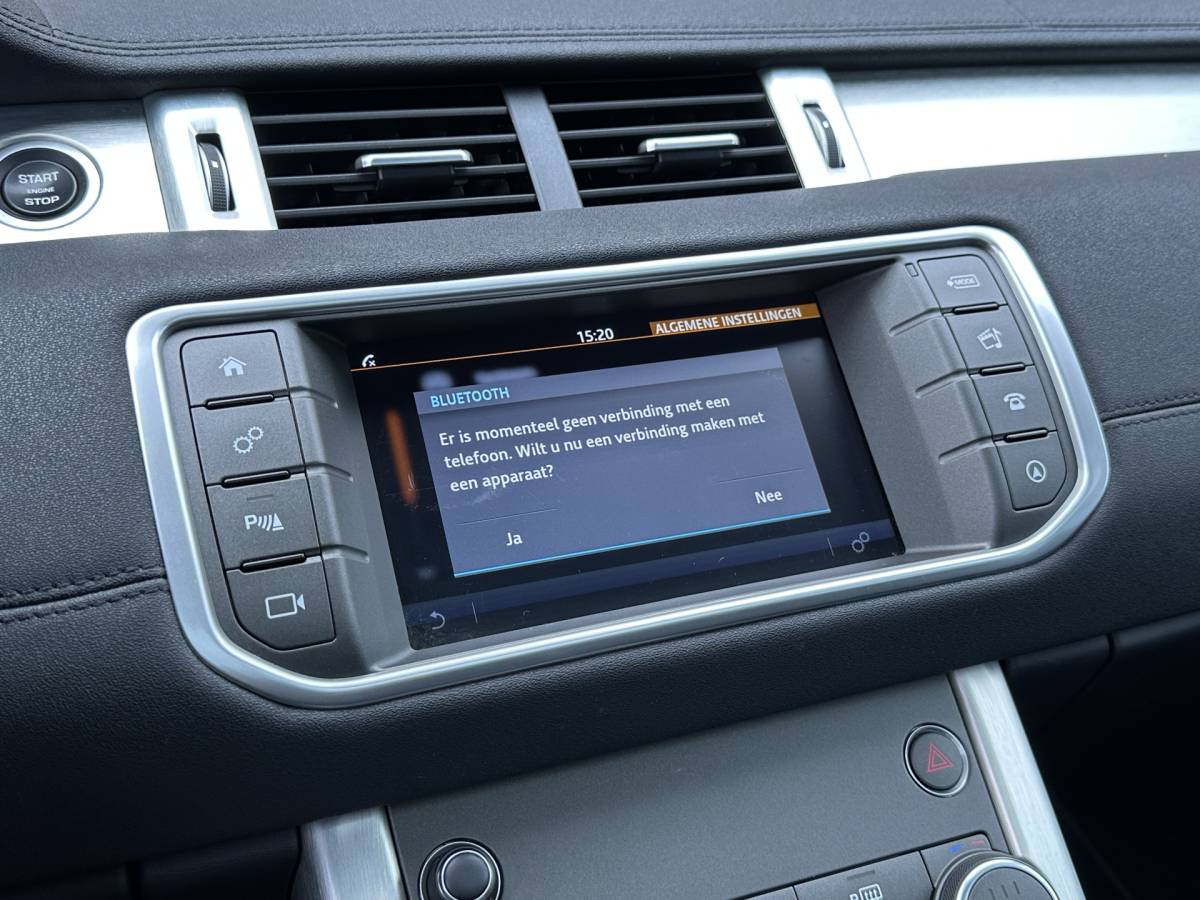 Land Rover Range Rover Evoque Land Rover Range Rover Evoque 2.0 Si4 Urban Series SE | Panoramadak | Cruise Control | Achteruitrijcamera | Parkeersensoren | Bluetooth | Elektrische Stoelen | Lane Assist | Keyless Go |