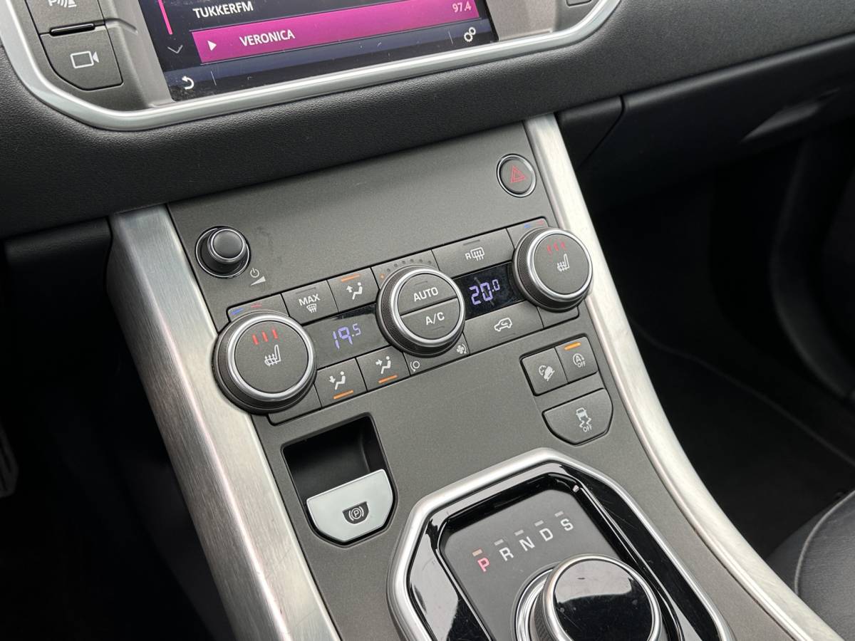 Land Rover Range Rover Evoque Land Rover Range Rover Evoque 2.0 Si4 Urban Series SE | Panoramadak | Cruise Control | Achteruitrijcamera | Parkeersensoren | Bluetooth | Elektrische Stoelen | Lane Assist | Keyless Go |