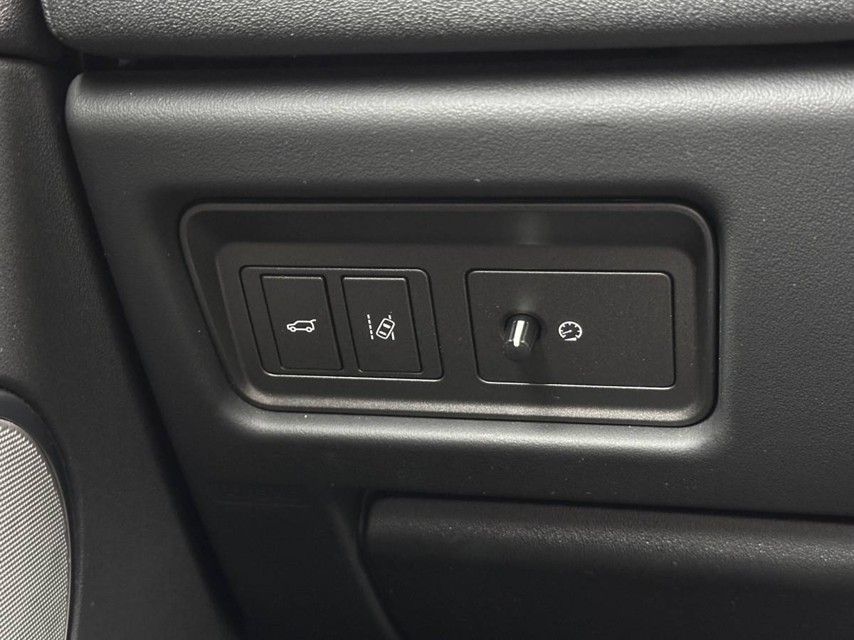 Land Rover Range Rover Evoque Land Rover Range Rover Evoque 2.0 Si4 Urban Series SE | Panoramadak | Cruise Control | Achteruitrijcamera | Parkeersensoren | Bluetooth | Elektrische Stoelen | Lane Assist | Keyless Go |