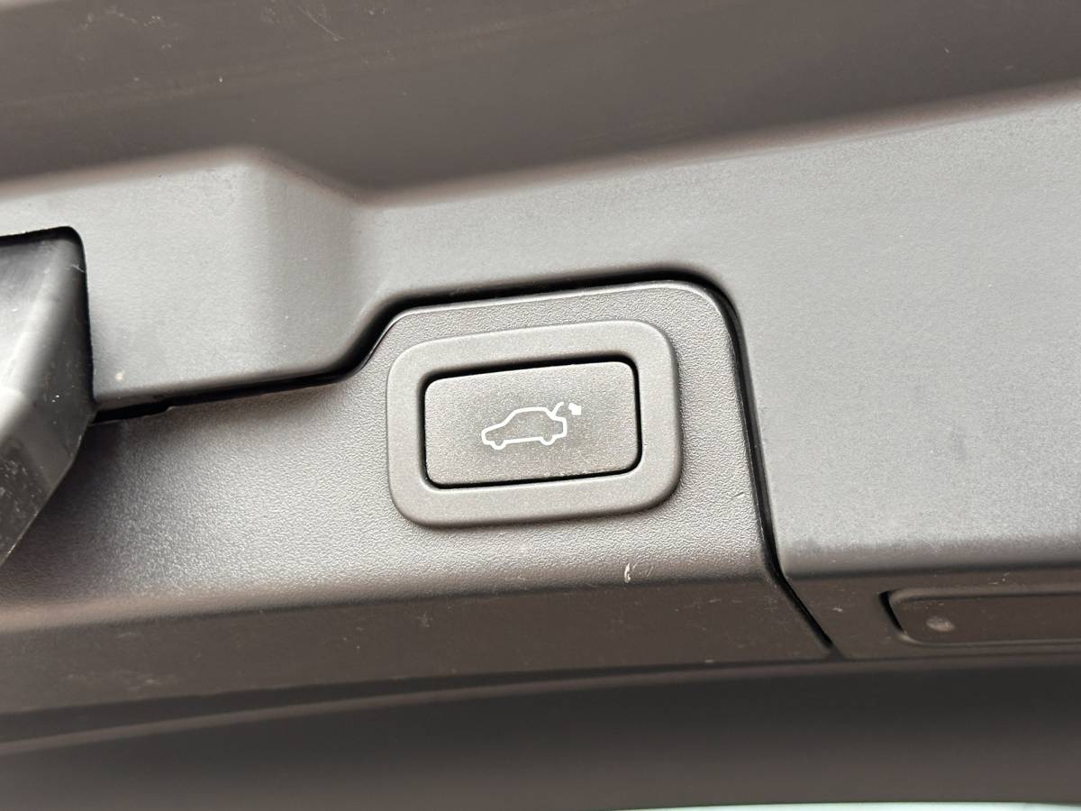 Land Rover Range Rover Evoque Land Rover Range Rover Evoque 2.0 Si4 Urban Series SE | Panoramadak | Cruise Control | Achteruitrijcamera | Parkeersensoren | Bluetooth | Elektrische Stoelen | Lane Assist | Keyless Go |