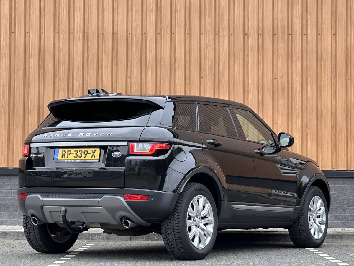 Land Rover Range Rover Evoque Land Rover Range Rover Evoque 2.0 Si4 Urban Series SE | Panoramadak | Cruise Control | Achteruitrijcamera | Parkeersensoren | Bluetooth | Elektrische Stoelen | Lane Assist | Keyless Go |