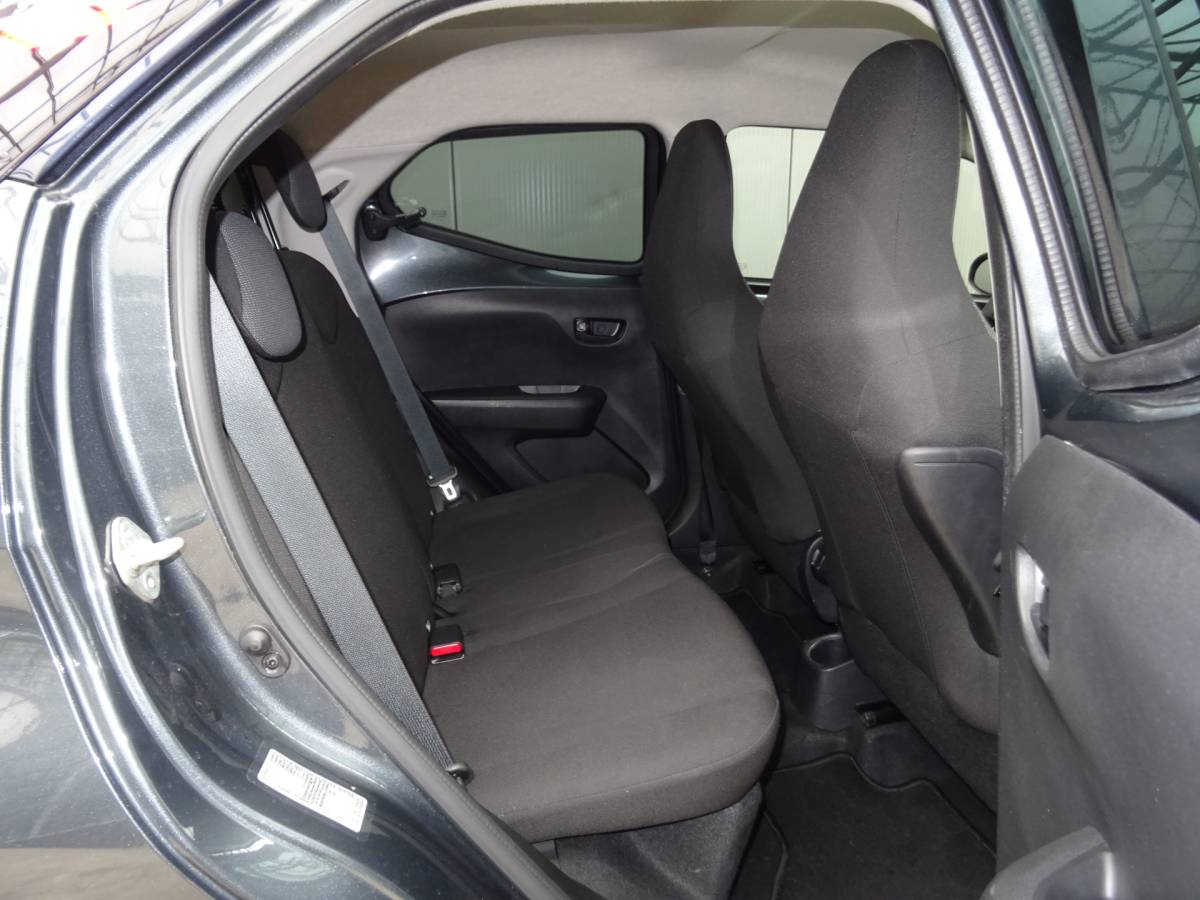 Toyota Aygo Toyota Aygo 1.0 VVT-i x-fun * EXTRA GETINT GLAS * VOLLE TANK !!