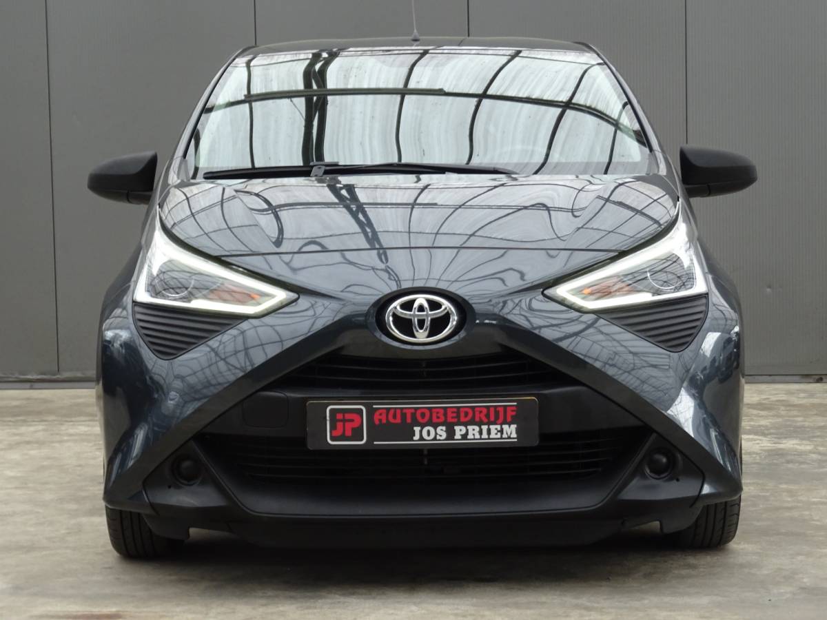 Toyota Aygo Toyota Aygo 1.0 VVT-i x-fun * EXTRA GETINT GLAS * VOLLE TANK !!