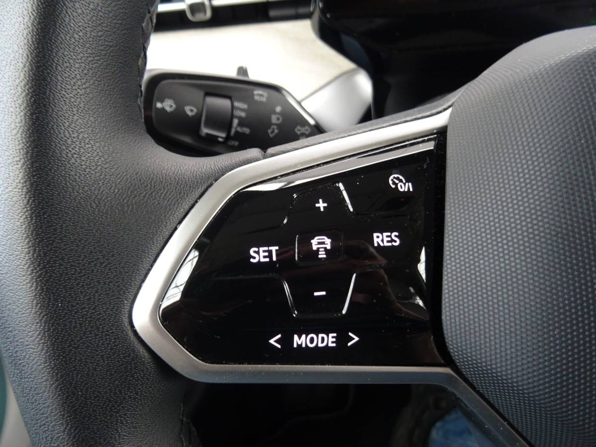 Volkswagen ID. Buzz Volkswagen ID. Buzz Pro 77kWh * IQ LIGHT * MASSAGE * TREKHAAK !!