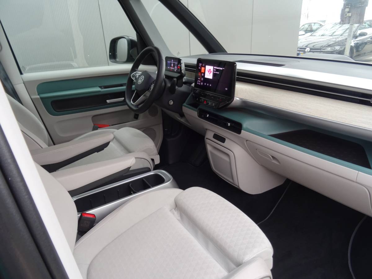 Volkswagen ID. Buzz Volkswagen ID. Buzz Pro 77kWh * IQ LIGHT * MASSAGE * TREKHAAK !!