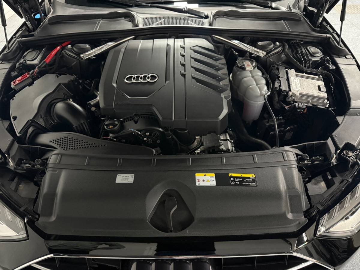 Audi A4 Audi A4 Avant 35 TFSI Advanced Edition Hybrid/Benzine Nl Auto! NAP