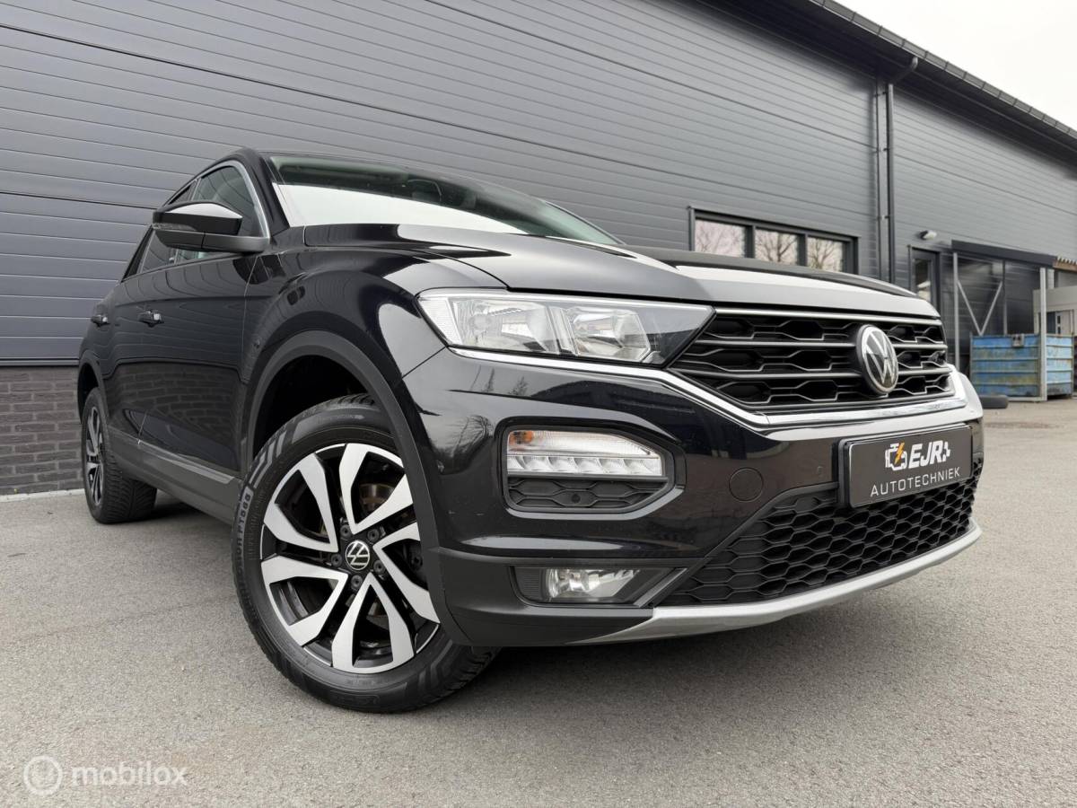 Volkswagen T-Roc Volkswagen T-Roc 1.5 TSI DSG Active CLIMA*CARPLAY*PDC*STOELVERW