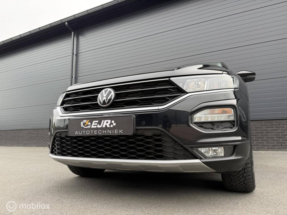 Volkswagen T-Roc Volkswagen T-Roc 1.5 TSI DSG Active CLIMA*CARPLAY*PDC*STOELVERW
