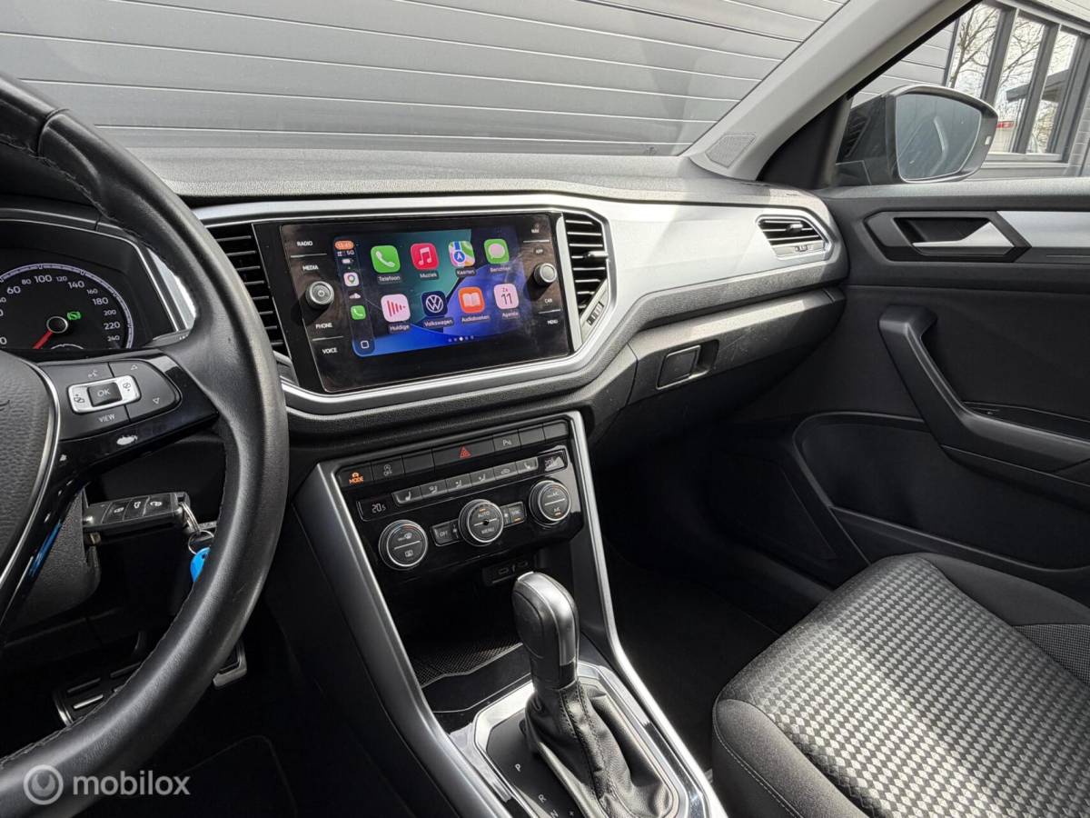 Volkswagen T-Roc Volkswagen T-Roc 1.5 TSI DSG Active CLIMA*CARPLAY*PDC*STOELVERW