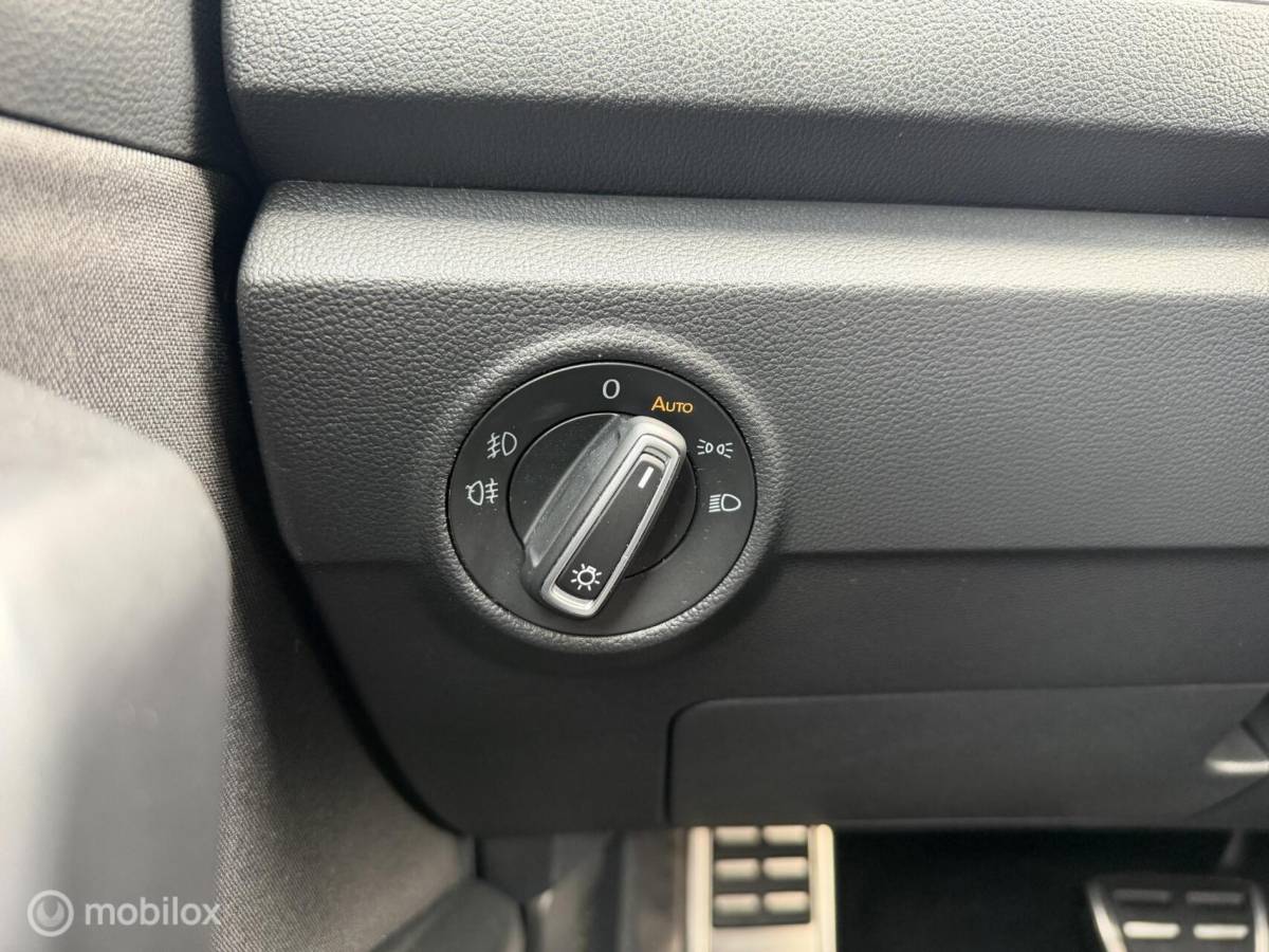 Volkswagen T-Roc Volkswagen T-Roc 1.5 TSI DSG Active CLIMA*CARPLAY*PDC*STOELVERW