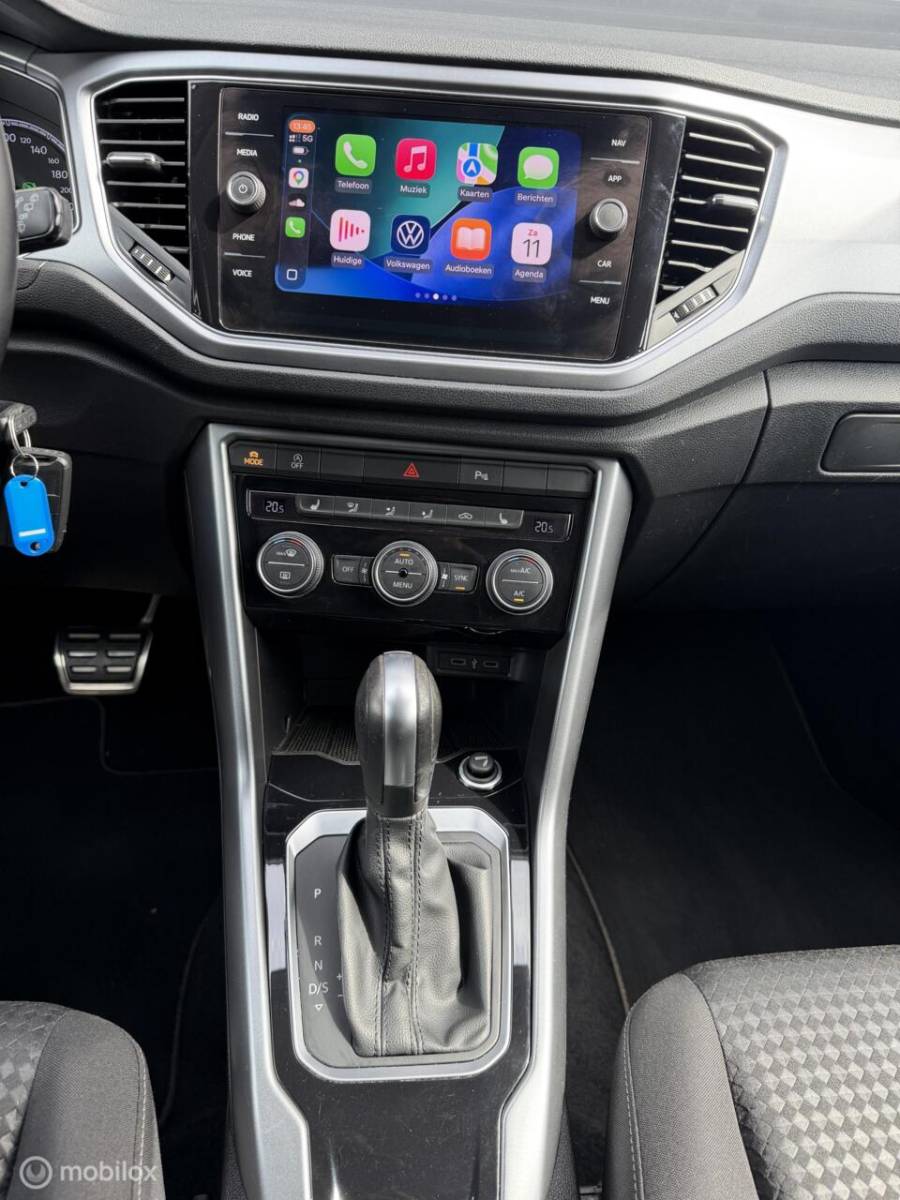 Volkswagen T-Roc Volkswagen T-Roc 1.5 TSI DSG Active CLIMA*CARPLAY*PDC*STOELVERW
