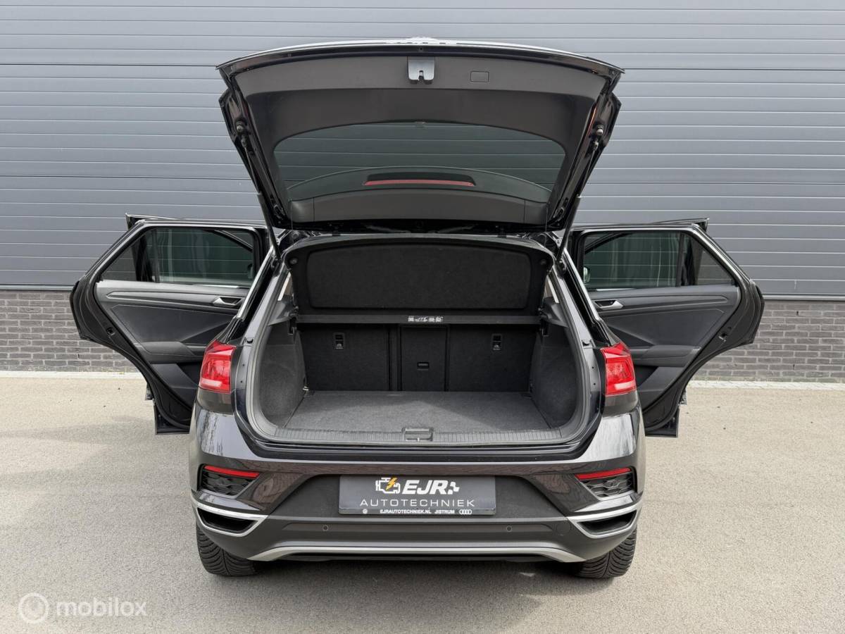 Volkswagen T-Roc Volkswagen T-Roc 1.5 TSI DSG Active CLIMA*CARPLAY*PDC*STOELVERW