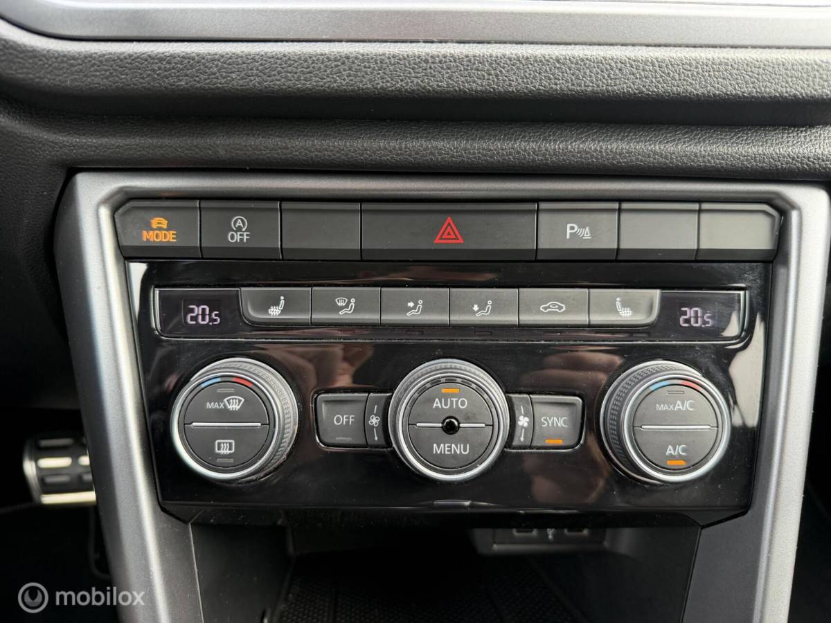 Volkswagen T-Roc Volkswagen T-Roc 1.5 TSI DSG Active CLIMA*CARPLAY*PDC*STOELVERW